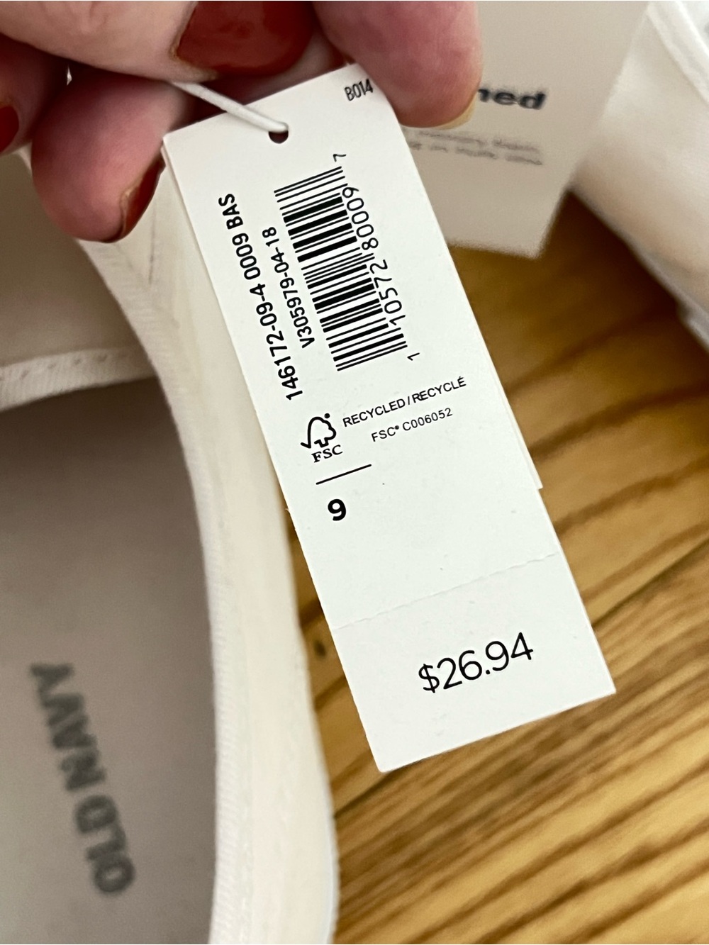 Old Navy White Low-Top Comfy Canvas Sneakers Size 9 Perfect Everyday Shoes - Picture 9 of 13